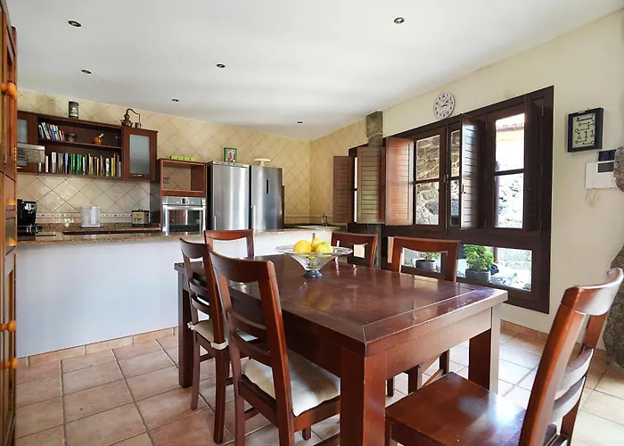 Galihost - Casa Con Piscina Próxima A Sanxenxo