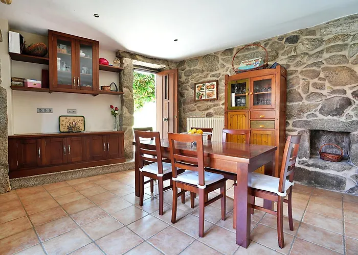 Galihost - Casa Con Piscina Próxima A Sanxenxo